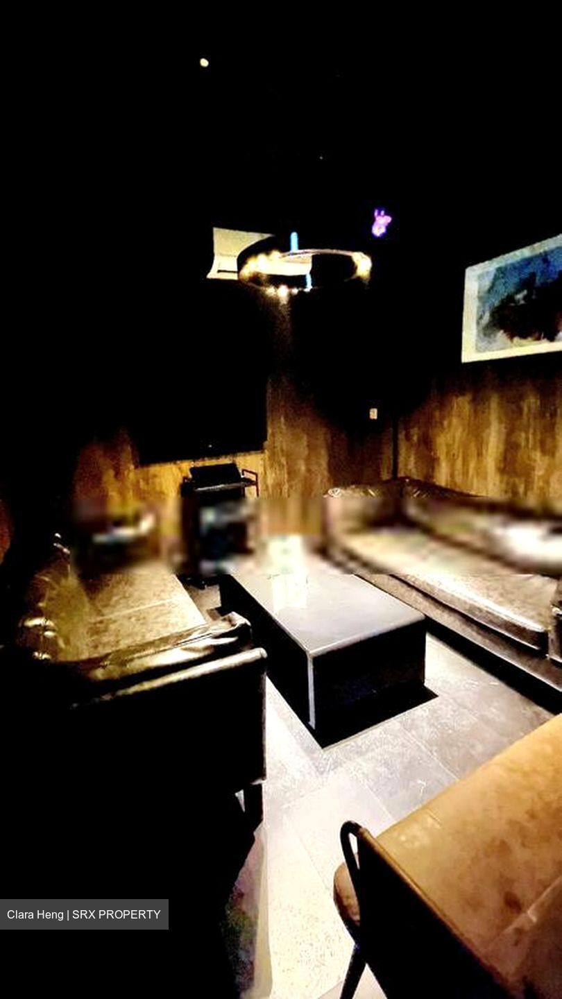 Botanique At Bartley (D19), Retail #453284171